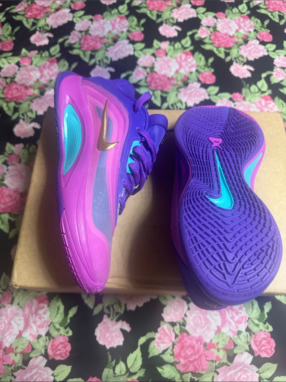 NEW Nike Women's Purple and Pink Athletic Sneakers with Gold Accents - Picture 6 of 12
